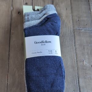 Goodfellow & Co Men's Casual Crew Socks - Blue and Gray